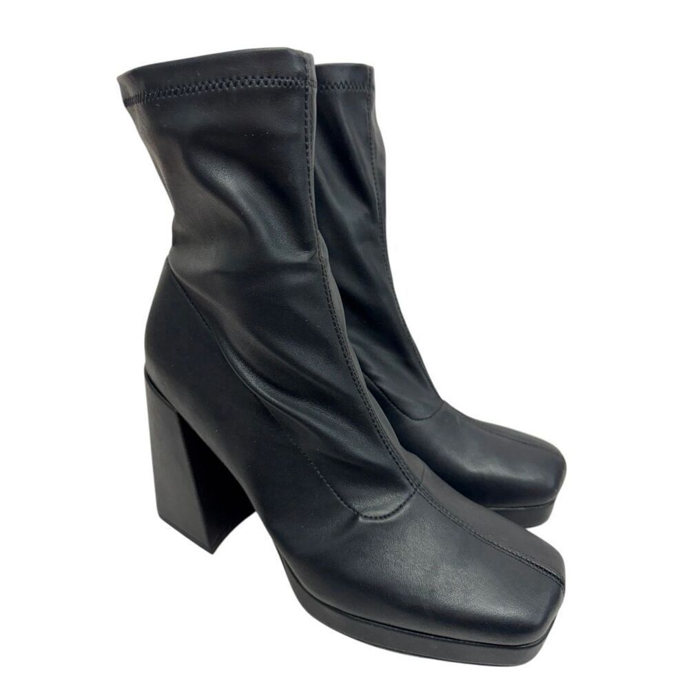 Wild Pair‎ Chunky Heel Platform Booties Black Size 9.5 Sock Like Fit Block Heel